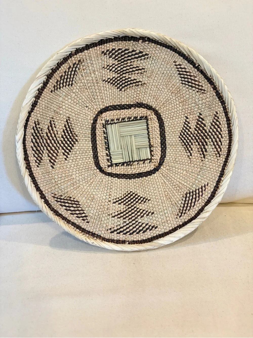 NEW African Woven Basket. Tonga people of Zambia 12” Across